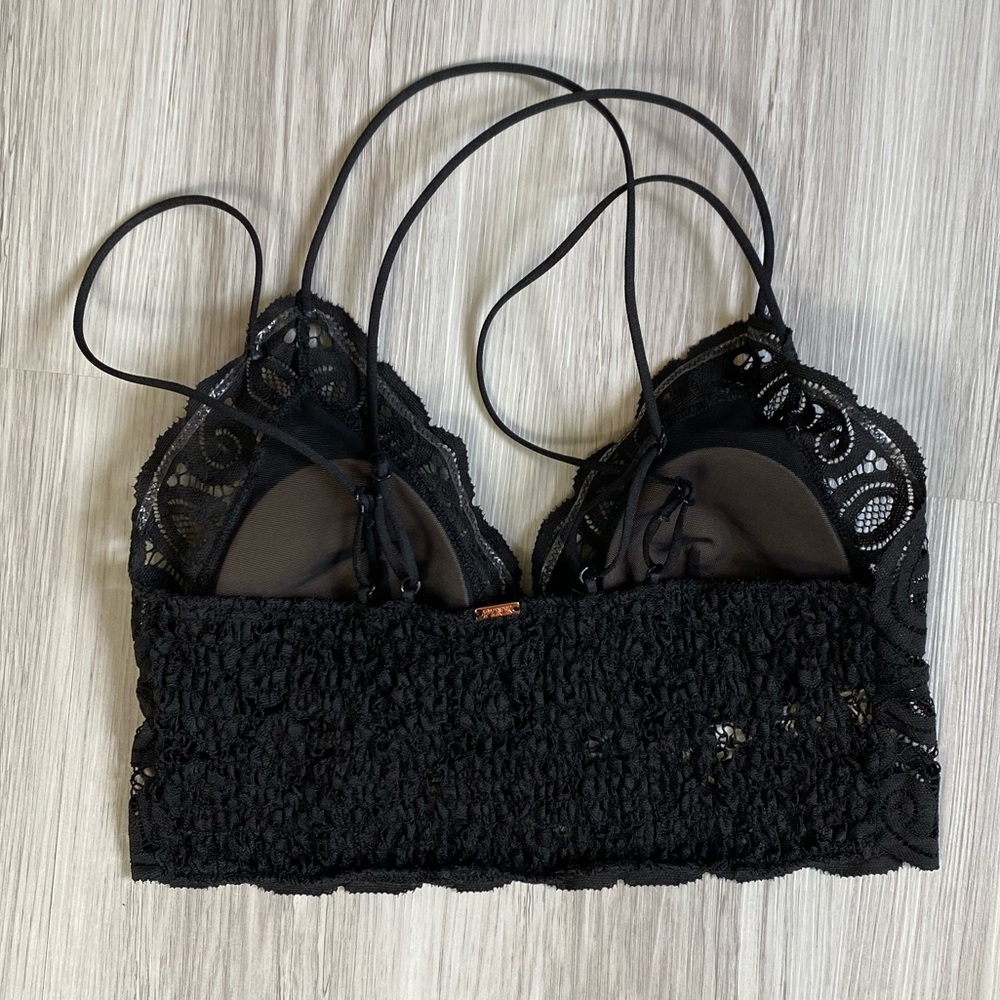 PINK Victoria’s Secret black lace bralette Small - Picture 4 of 9